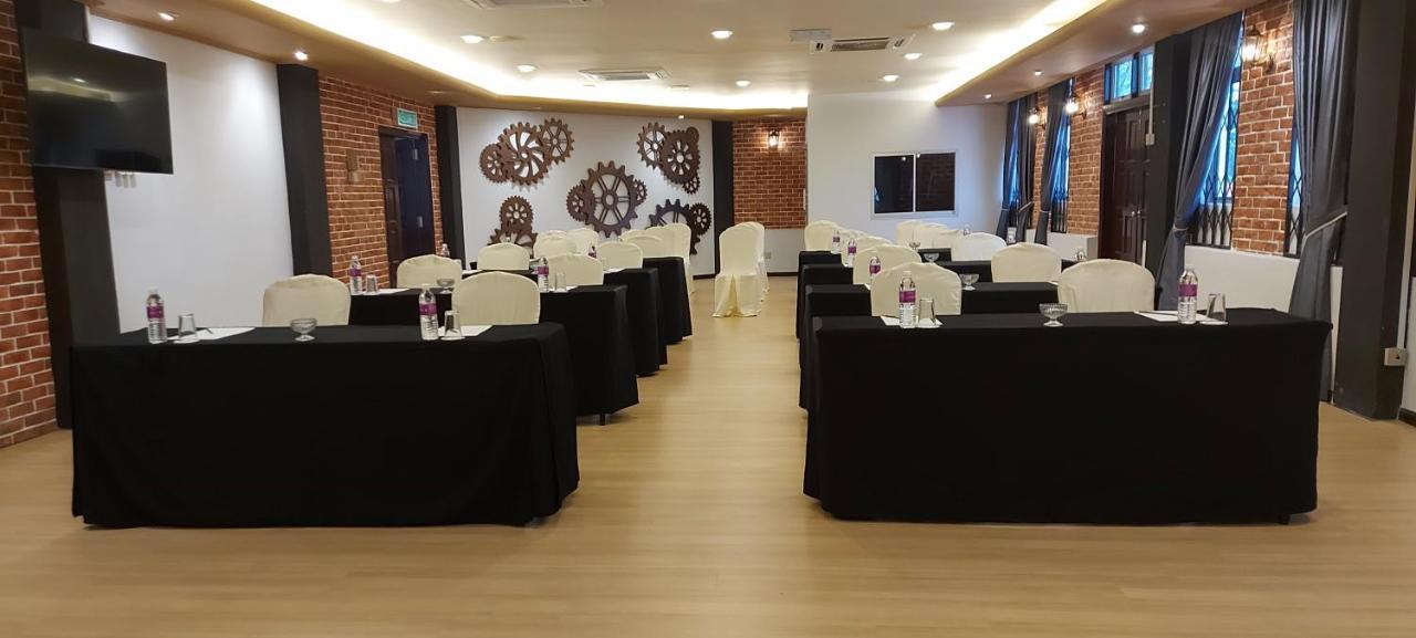Kuala Terengganu Golf Resort by Ancasa Hoteles y Resorts Exterior foto