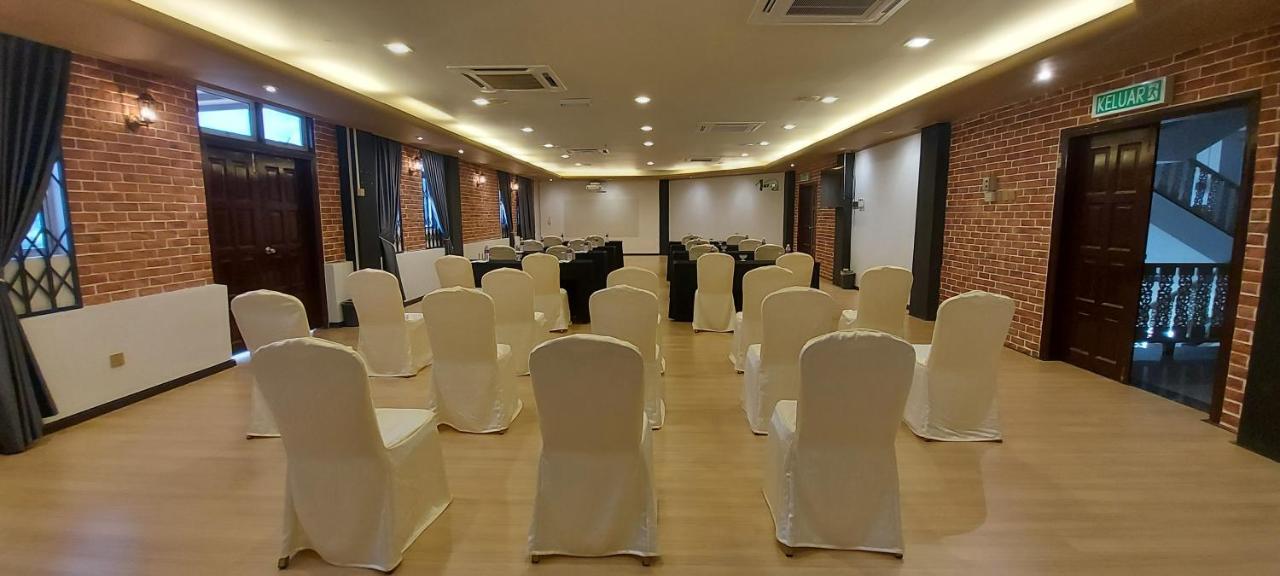 Kuala Terengganu Golf Resort by Ancasa Hoteles y Resorts Exterior foto