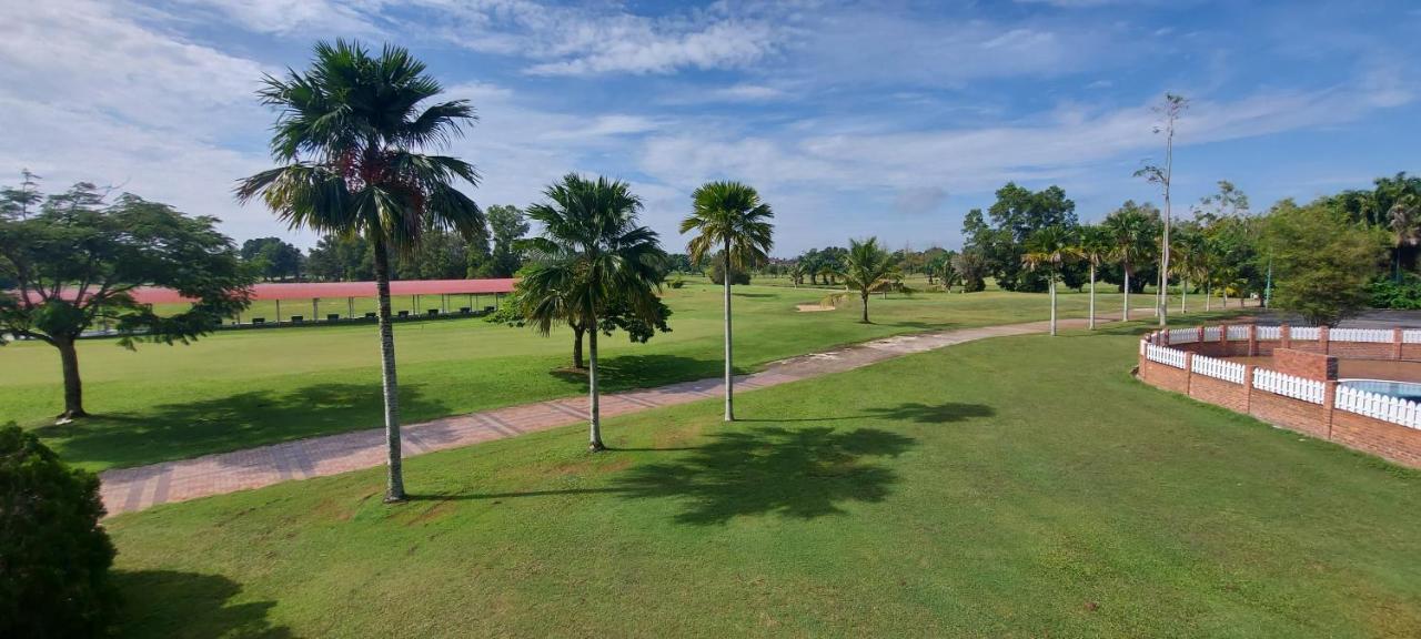 Kuala Terengganu Golf Resort by Ancasa Hoteles y Resorts Exterior foto